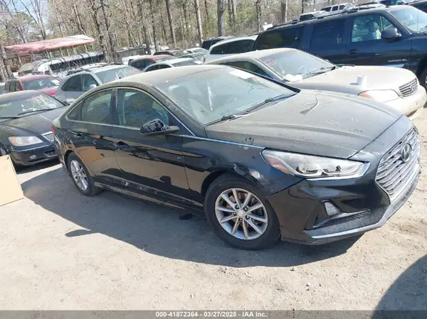 5NPE24AF7JH698136 2018 HYUNDAI SONATA - Image 1