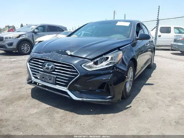 5NPE24AF7JH700029 2018 HYUNDAI SONATA - Image 2