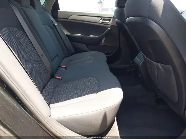 5NPE24AF7JH700029 2018 HYUNDAI SONATA - Image 8