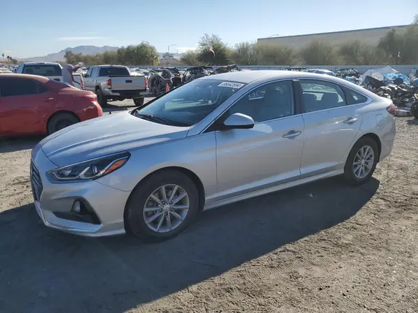 5NPE24AF7JH702833 2018 HYUNDAI SONATA - Image 1