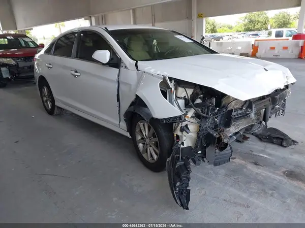 5NPE24AF7JH708163 2018 HYUNDAI SONATA - Image 1
