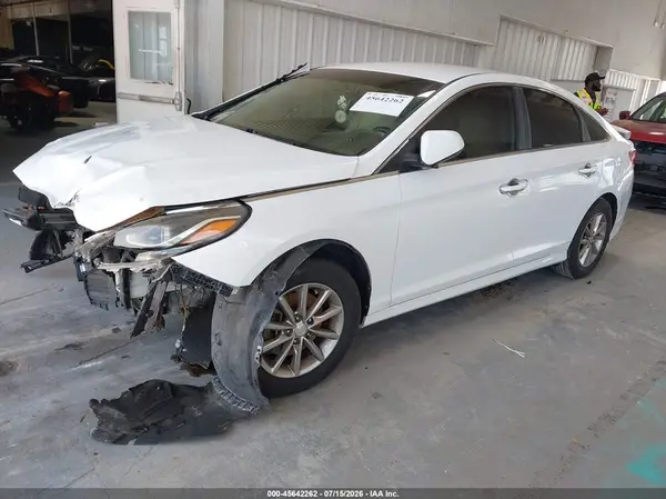 5NPE24AF7JH708163 2018 HYUNDAI SONATA - Image 2