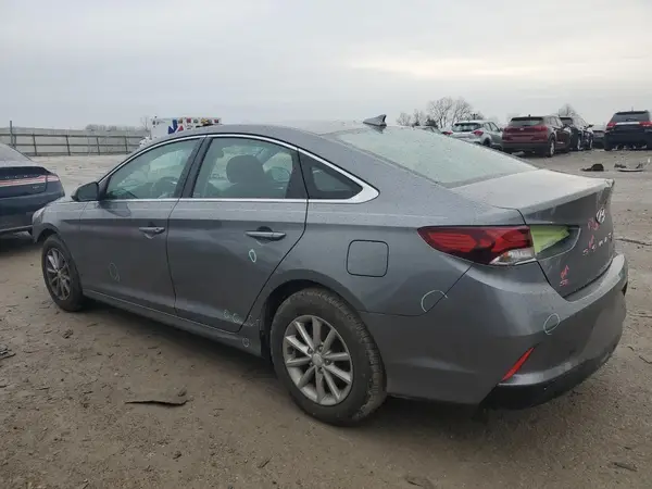 5NPE24AF7JH708664 2018 HYUNDAI SONATA - Image 2