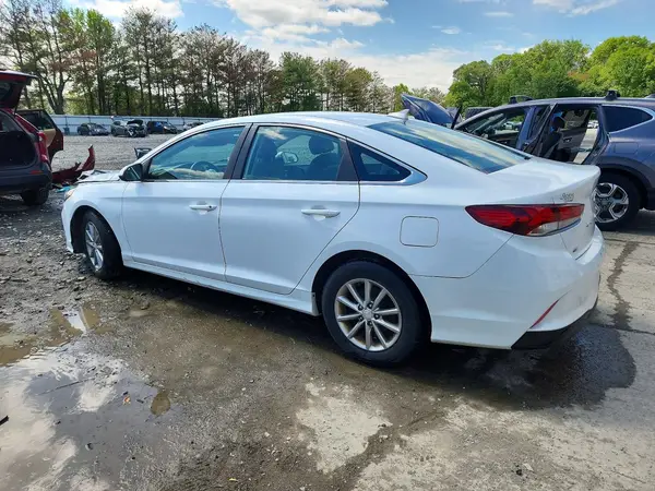 5NPE24AF7JH709054 2018 HYUNDAI SONATA - Image 2