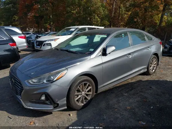 5NPE24AF7JH715100 2018 HYUNDAI SONATA - Image 2