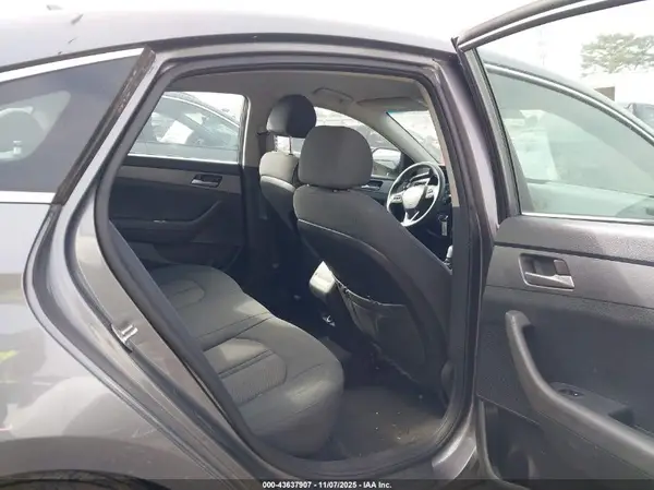 5NPE24AF7JH715100 2018 HYUNDAI SONATA - Image 8