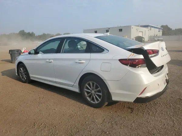 5NPE24AF7JH725948 2018 HYUNDAI SONATA - Image 2