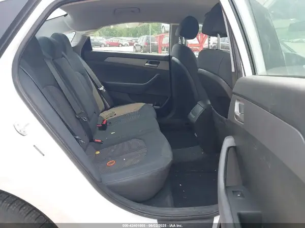 5NPE24AF7KH732562 2019 HYUNDAI SONATA - Image 8