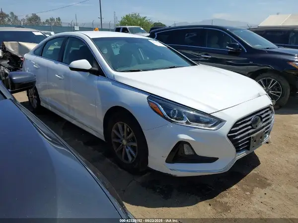 5NPE24AF7KH736238 2019 HYUNDAI SONATA - Image 1
