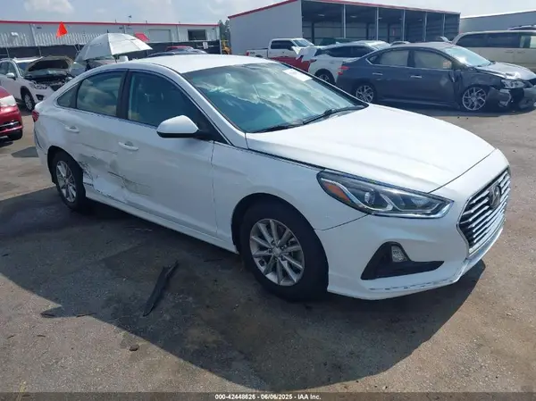 5NPE24AF7KH740841 2019 HYUNDAI SONATA - Image 1