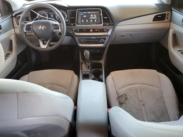 5NPE24AF7KH742895 2019 HYUNDAI SONATA - Image 8