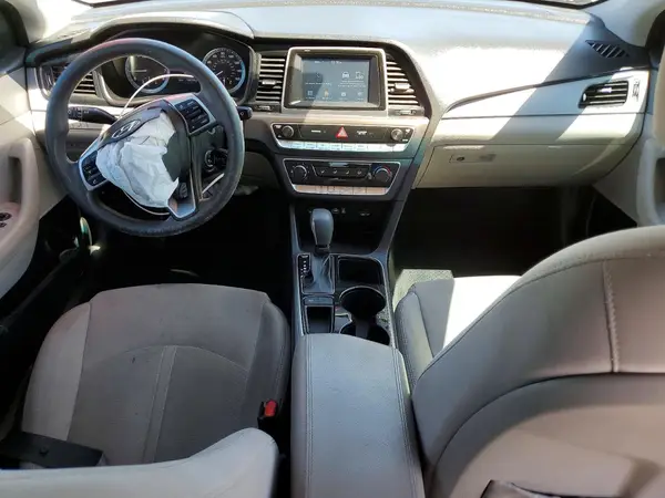 5NPE24AF7KH743304 2019 HYUNDAI SONATA - Image 8