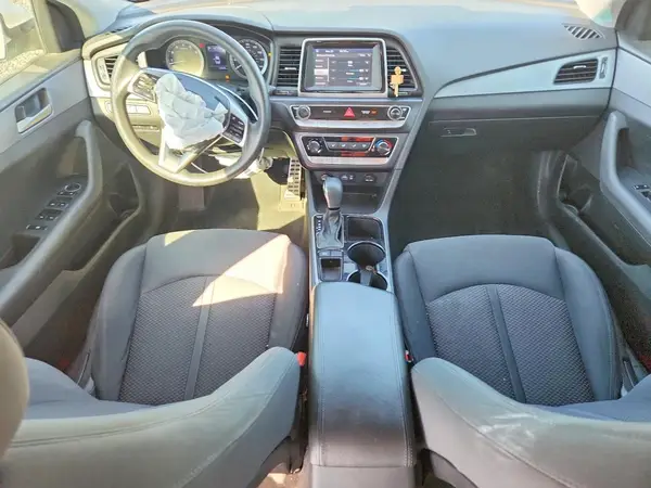 5NPE24AF7KH745084 2019 HYUNDAI SONATA - Image 8