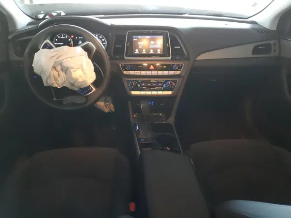 5NPE24AF7KH746784 2019 HYUNDAI SONATA - Image 8