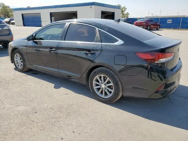 5NPE24AF7KH746946 2019 HYUNDAI SONATA - Image 2