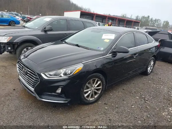 5NPE24AF7KH746963 2019 HYUNDAI SONATA - Image 2