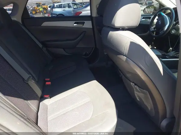5NPE24AF7KH749197 2019 HYUNDAI SONATA - Image 8