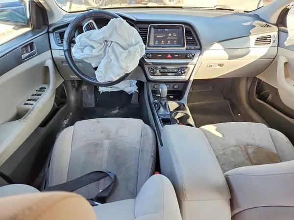 5NPE24AF7KH750592 2019 HYUNDAI SONATA - Image 8