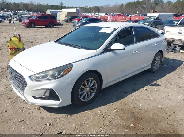 5NPE24AF7KH750723 2019 HYUNDAI SONATA - Image 2