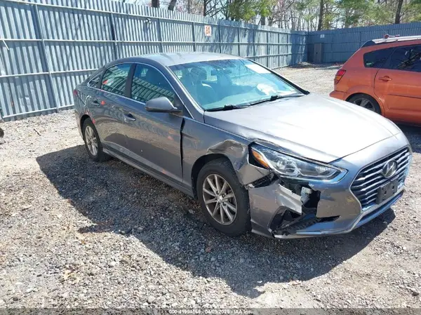 5NPE24AF7KH751824 2019 HYUNDAI SONATA - Image 1