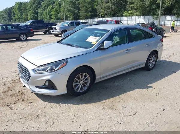 5NPE24AF7KH755517 2019 HYUNDAI SONATA - Image 2