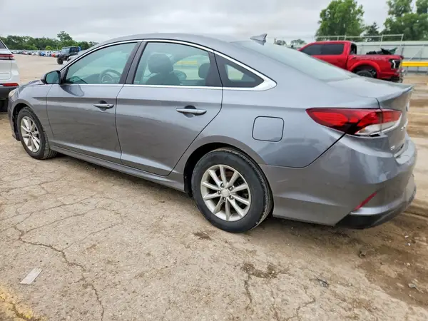5NPE24AF7KH757610 2019 HYUNDAI SONATA - Image 2