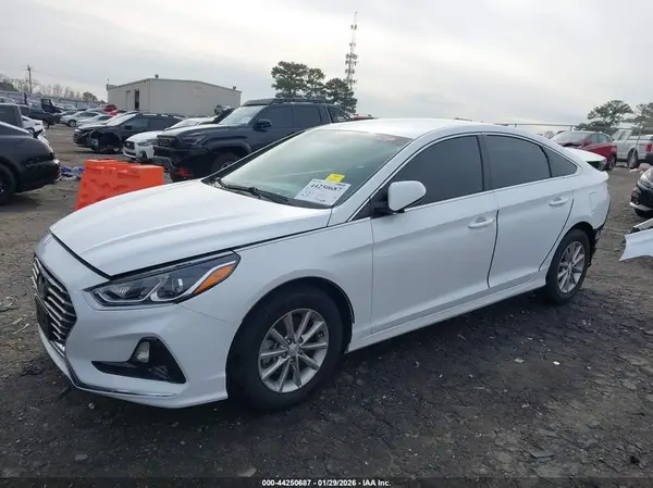 5NPE24AF7KH758966 2019 HYUNDAI SONATA - Image 2