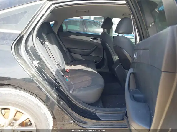 5NPE24AF7KH759986 2019 HYUNDAI SONATA - Image 8