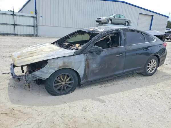 5NPE24AF7KH767134 2019 HYUNDAI SONATA - Image 1
