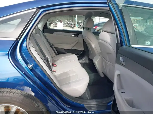 5NPE24AF7KH772978 2019 HYUNDAI SONATA - Image 8