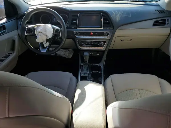 5NPE24AF7KH779767 2019 HYUNDAI SONATA - Image 8