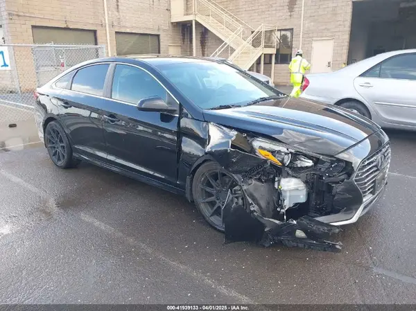 5NPE24AF7KH783768 2019 HYUNDAI SONATA - Image 1