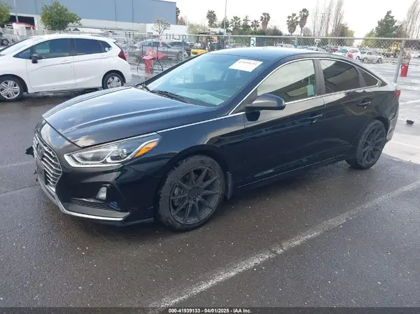 5NPE24AF7KH783768 2019 HYUNDAI SONATA - Image 2