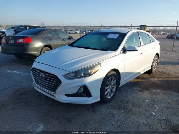 5NPE24AF7KH786864 2019 HYUNDAI SONATA - Image 2