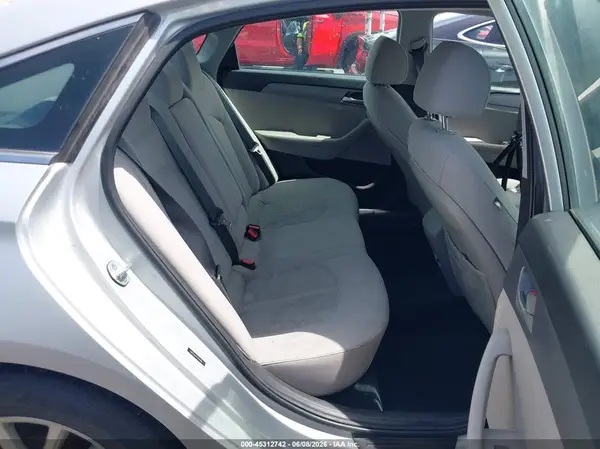 5NPE24AF7KH794186 2019 HYUNDAI SONATA - Image 8