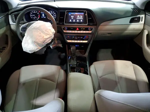 5NPE24AF7KH800570 2019 HYUNDAI SONATA - Image 8