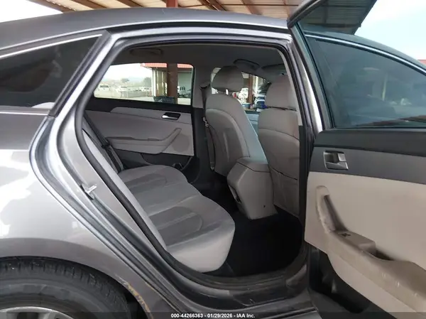 5NPE24AF7KH800665 2019 HYUNDAI SONATA - Image 8
