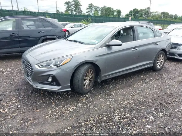 5NPE24AF7KH807051 2019 HYUNDAI SONATA - Image 2