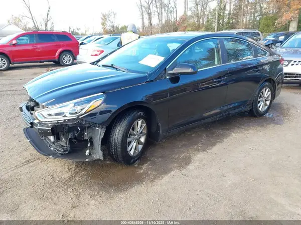 5NPE24AF7KH810421 2019 HYUNDAI SONATA - Image 2