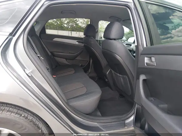 5NPE24AF7KH810631 2019 HYUNDAI SONATA - Image 8