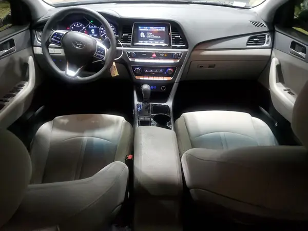 5NPE24AF7KH810984 2019 HYUNDAI SONATA - Image 8