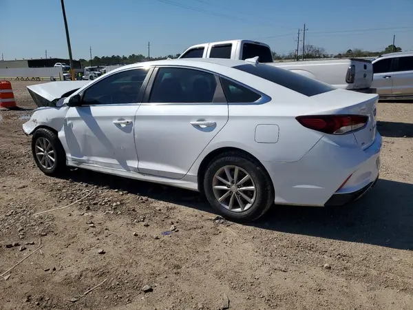 5NPE24AF7KH813058 2019 HYUNDAI SONATA - Image 2