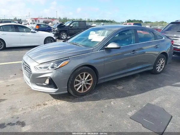 5NPE24AF7KH818843 2019 HYUNDAI SONATA - Image 2