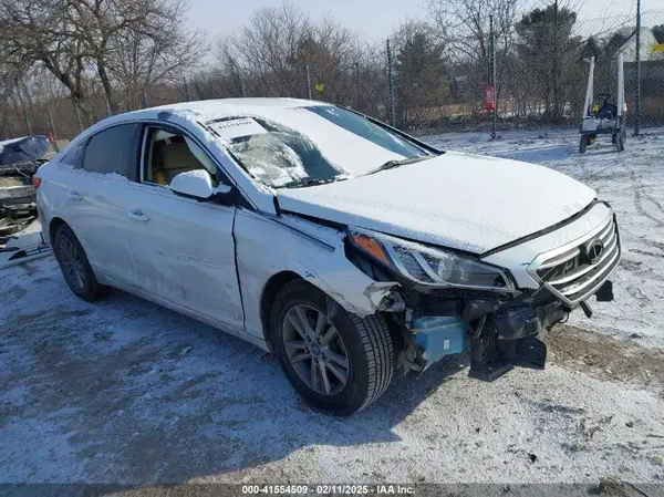 5NPE24AF8GH261500 2016 HYUNDAI SONATA - Image 1