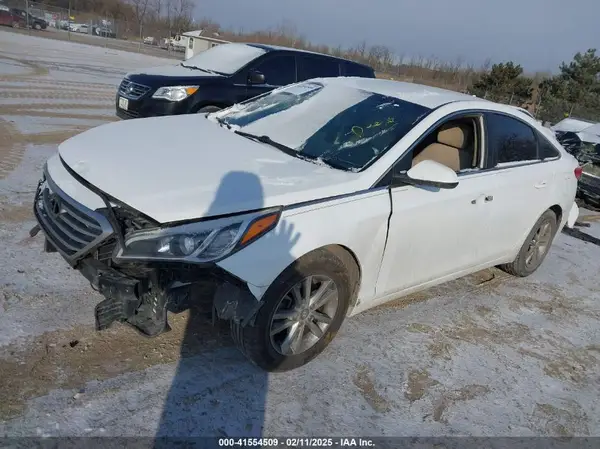 5NPE24AF8GH261500 2016 HYUNDAI SONATA - Image 2