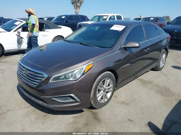 5NPE24AF8GH263344 2016 HYUNDAI SONATA - Image 2