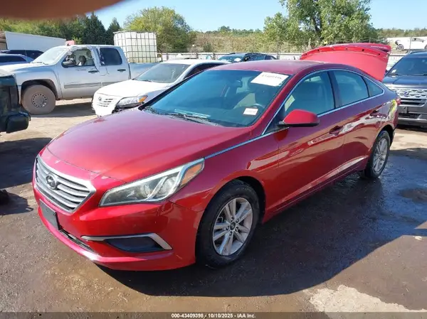 5NPE24AF8GH265398 2016 HYUNDAI SONATA - Image 2