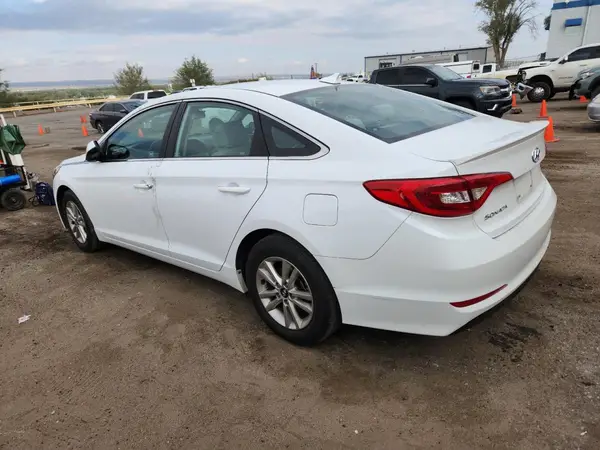 5NPE24AF8GH266874 2016 HYUNDAI SONATA - Image 2