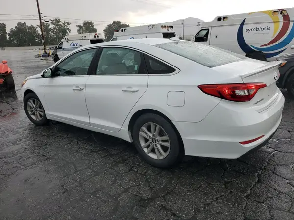 5NPE24AF8GH268480 2016 HYUNDAI SONATA - Image 2