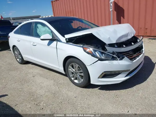 5NPE24AF8GH268771 2016 HYUNDAI SONATA - Image 1